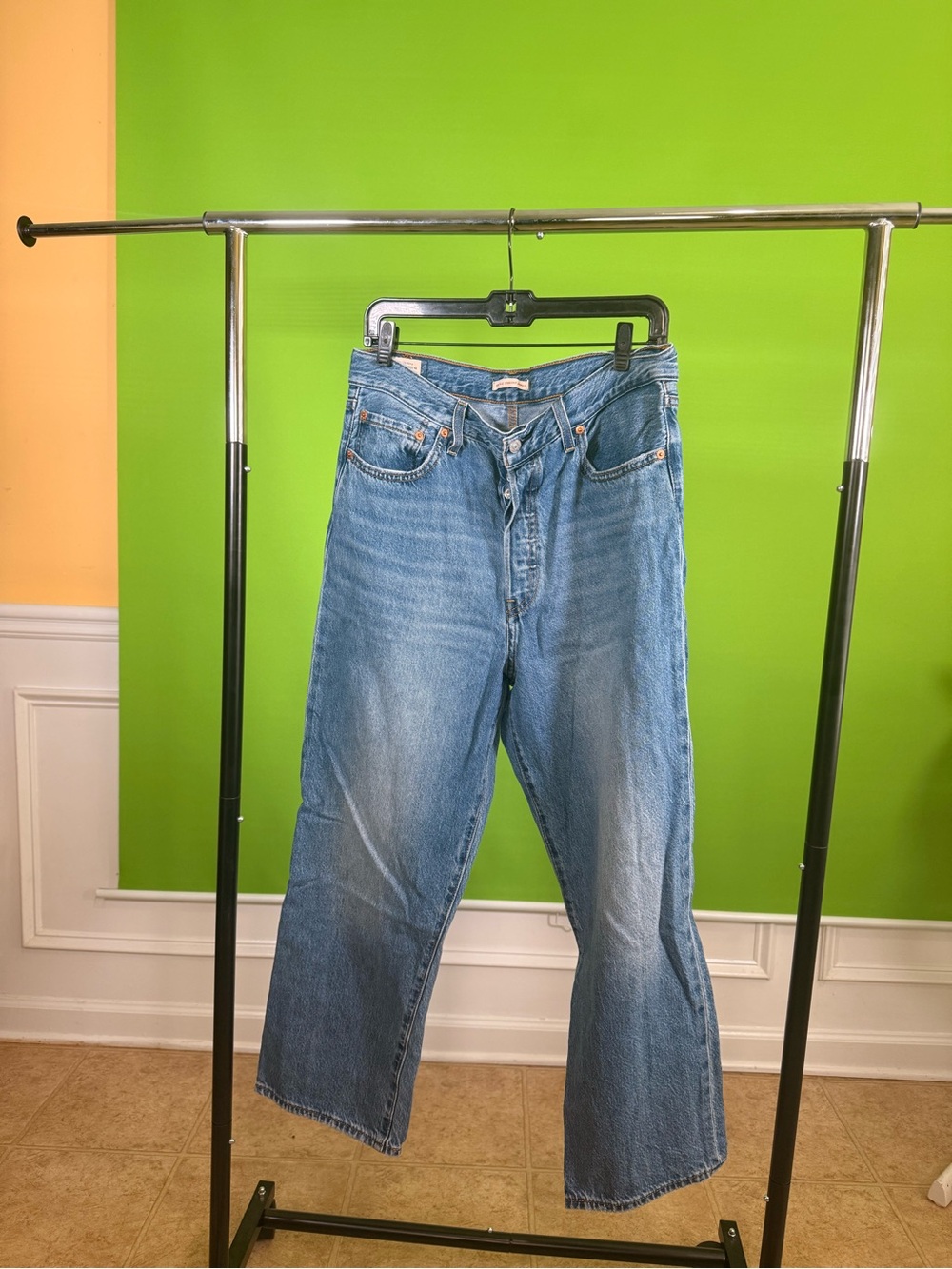 Levi Ribcage Light Blue Straight Ankle Jeans 31